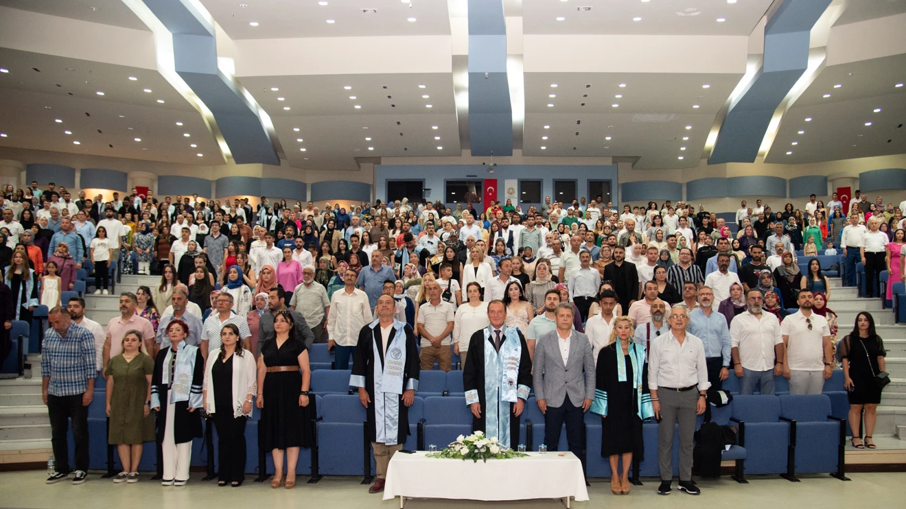 Spor Bilimleri Fakültesinde mezuniyet heyecanı